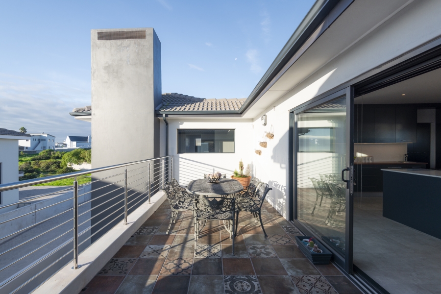 5 Bedroom Property for Sale in Myburgh Park Western Cape
